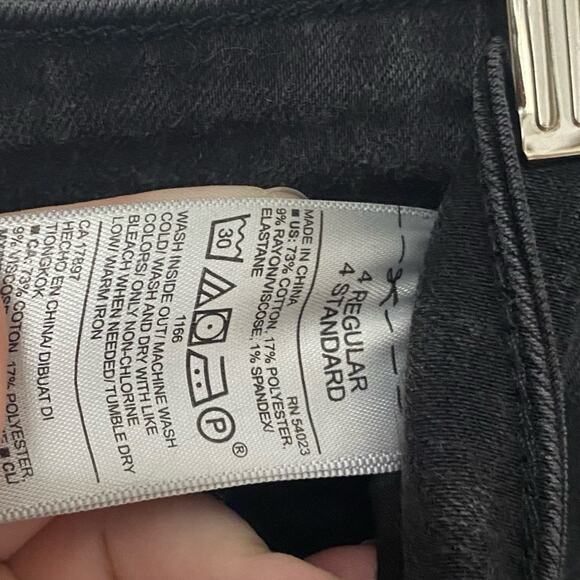 OLD NAVY • Rockstar Mid-Rise Distressed Denim Skinny Jeans Black - Picture 9 of 9